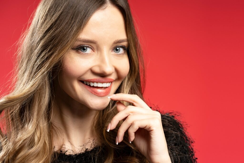 Hollywood teeth whitening